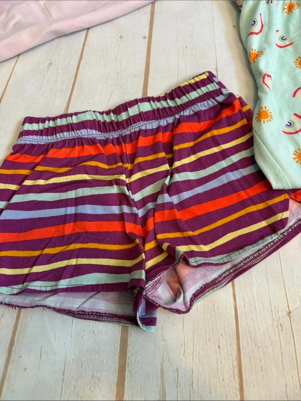 Kids Pink 'Dreaming of Rainbows' 3-Piece Pajama Set with Rainbow Print